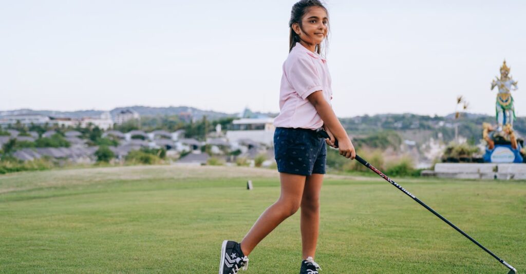 初心者がゴルフ打ちっぱなしでウェッジからドライバーまで順番に練習するステップのイメージ